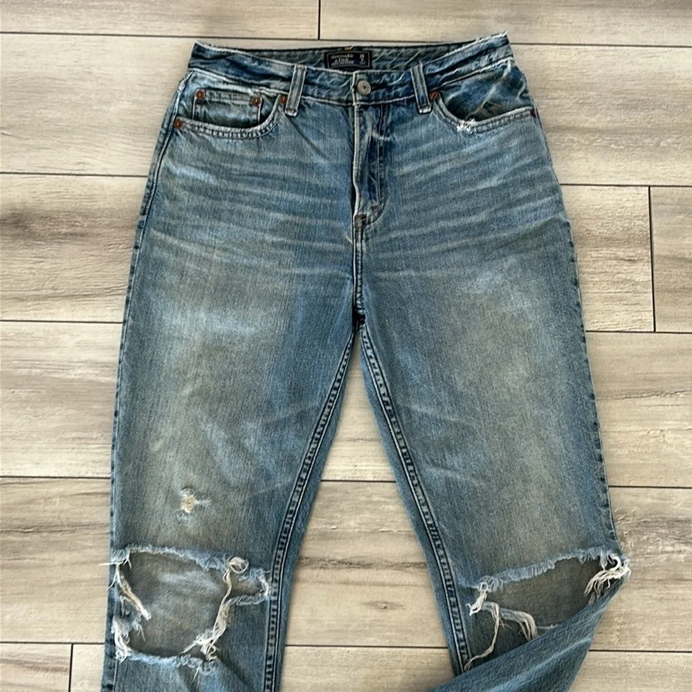 Abercrombie Annie Girlfriend jeans size 26